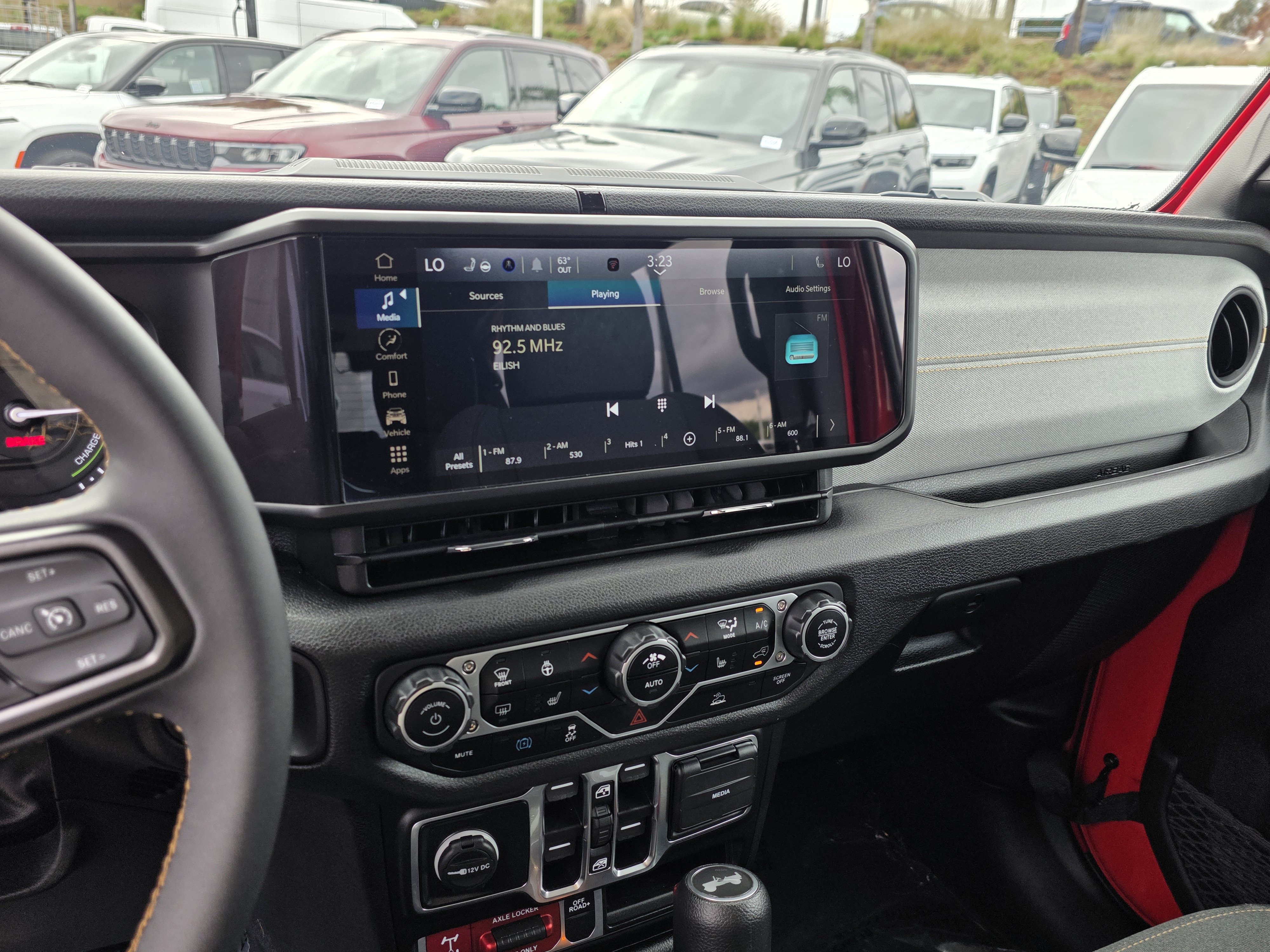 Certified 2024 Jeep Wrangler Unlimited AWD/4WD image 14