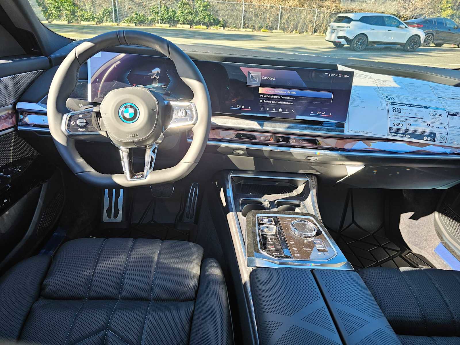 Used 2024 BMW i7 xDrive60 image 19