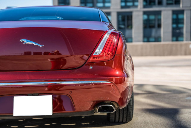 Used 2012 Jaguar XJ image 83