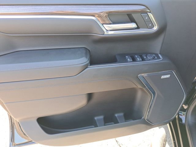 Used 2024 Chevrolet Silverado 1500 LT Trail Boss w/ Convenience Package II image 16