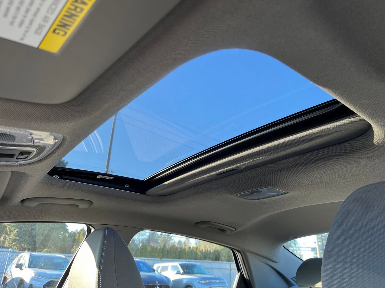 Used 2025 Hyundai Elantra SEL image 24