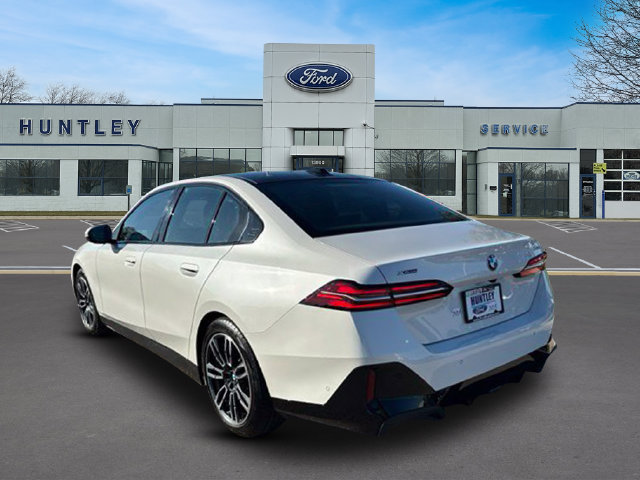 Used 2026 BMW 530i xDrive AWD/4WD image 5