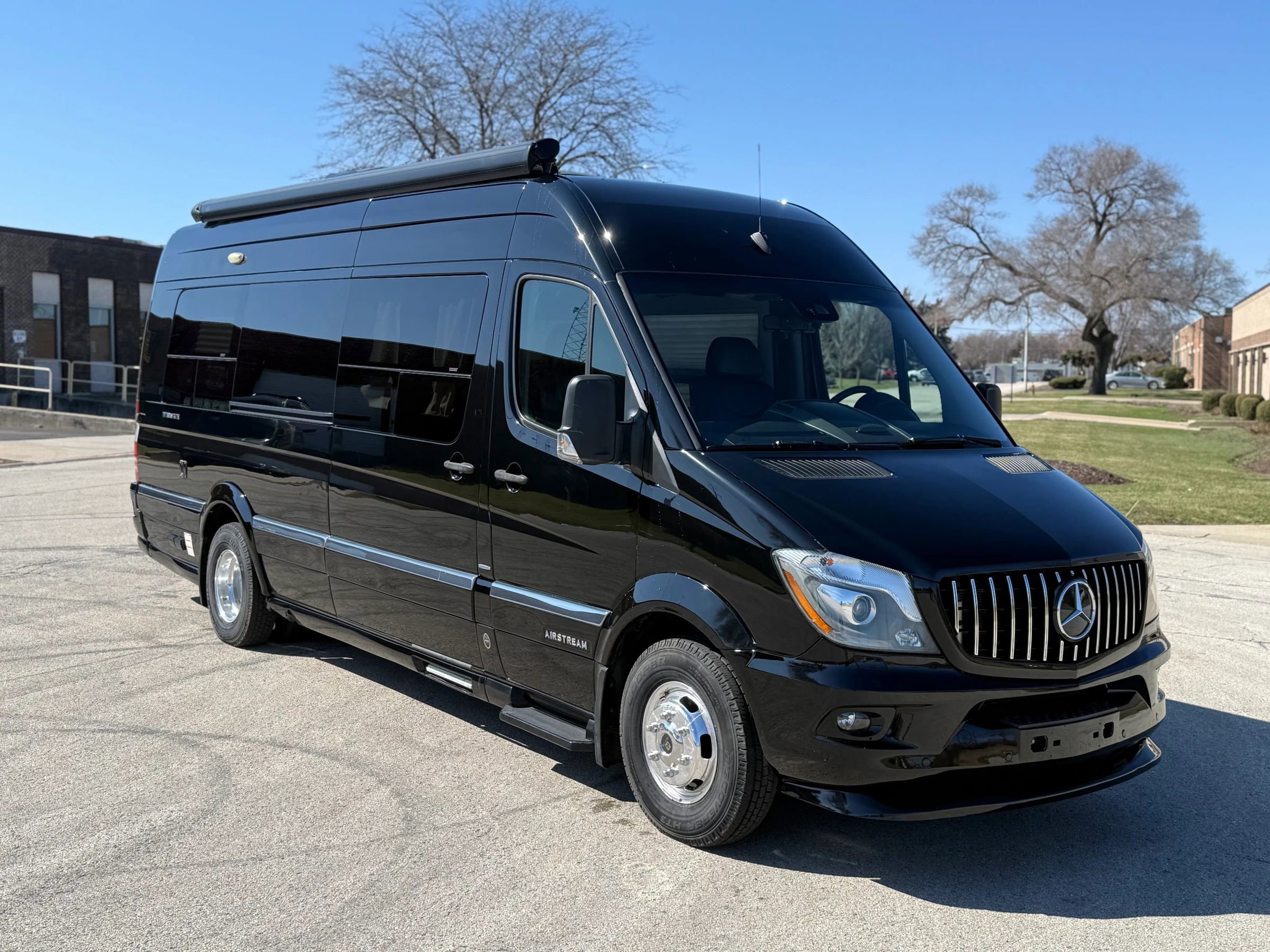 Used 2015 Mercedes-Benz Sprinter 3500 image 1