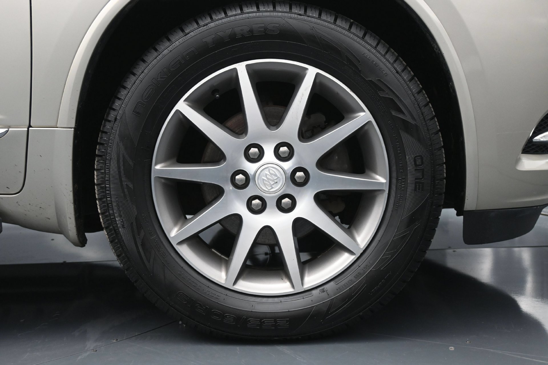 Used 2014 Buick Enclave Leather FWD image 25