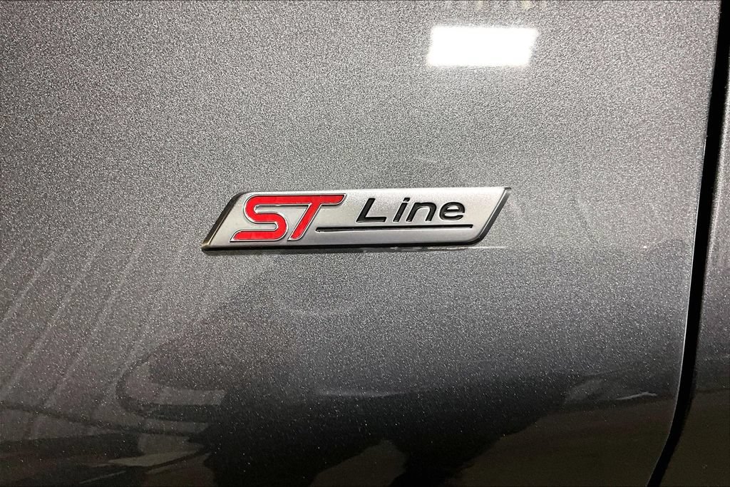 Used 2025 Ford Explorer ST-Line AWD/4WD image 28