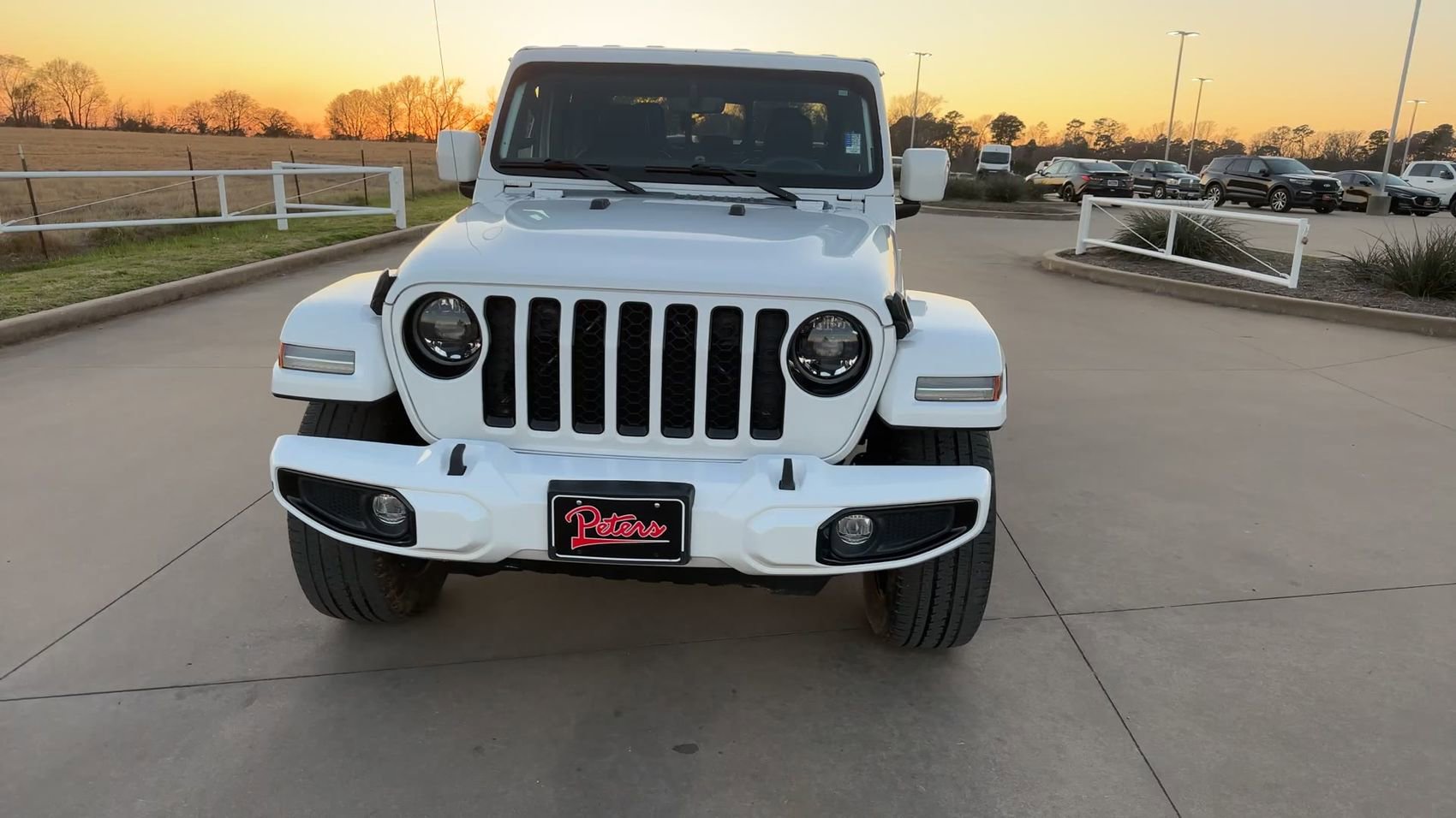 Used 2023 Jeep Gladiator Overland image 4