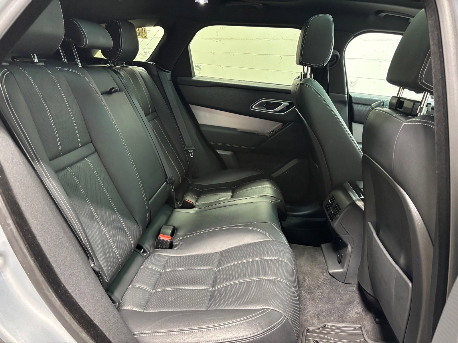 Used 2023 Land Rover Range Rover Velar R-Dynamic S AWD/4WD image 40