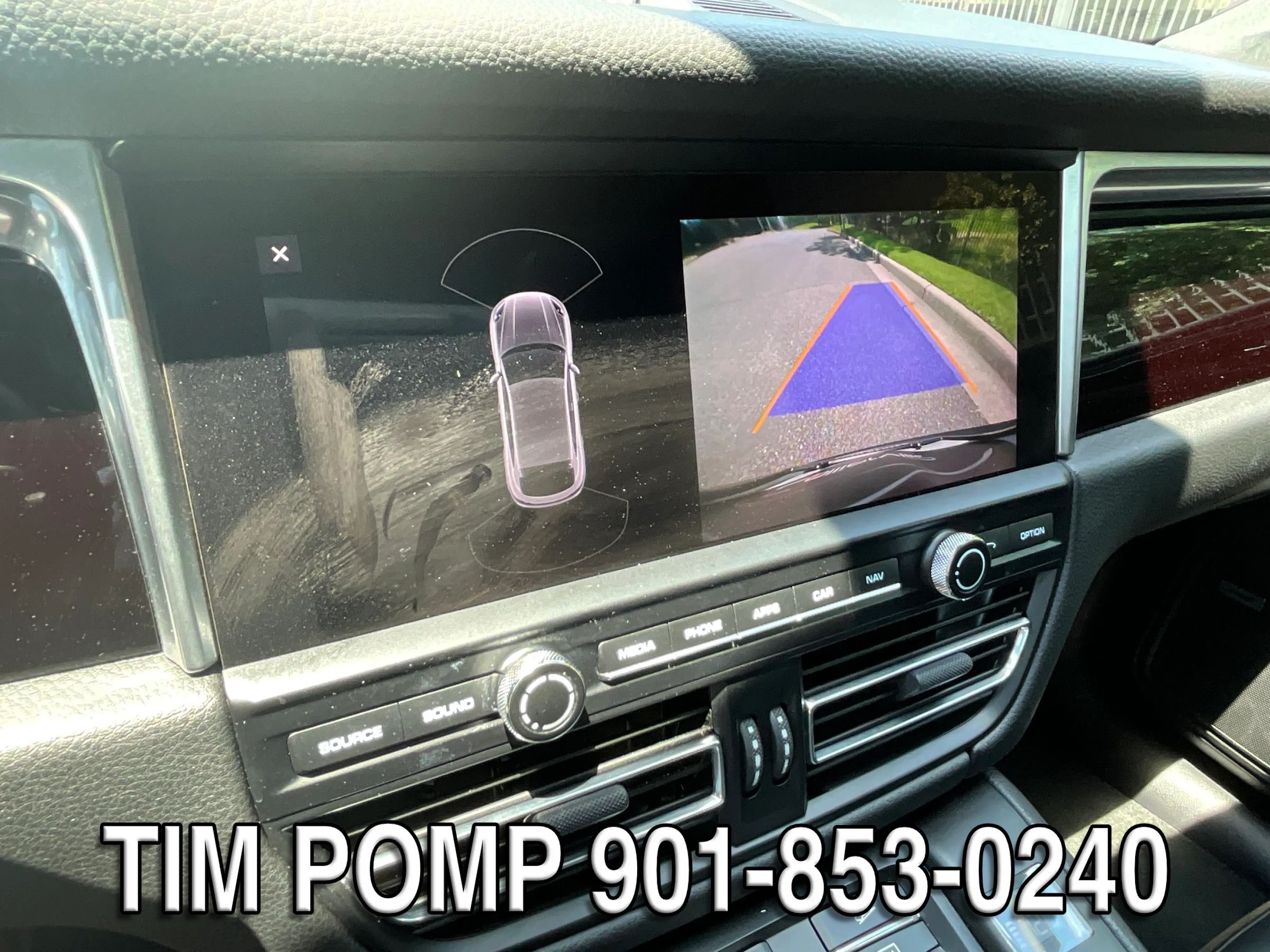 Used 2020 Porsche Macan w/ Premium Package Plus AWD/4WD image 27