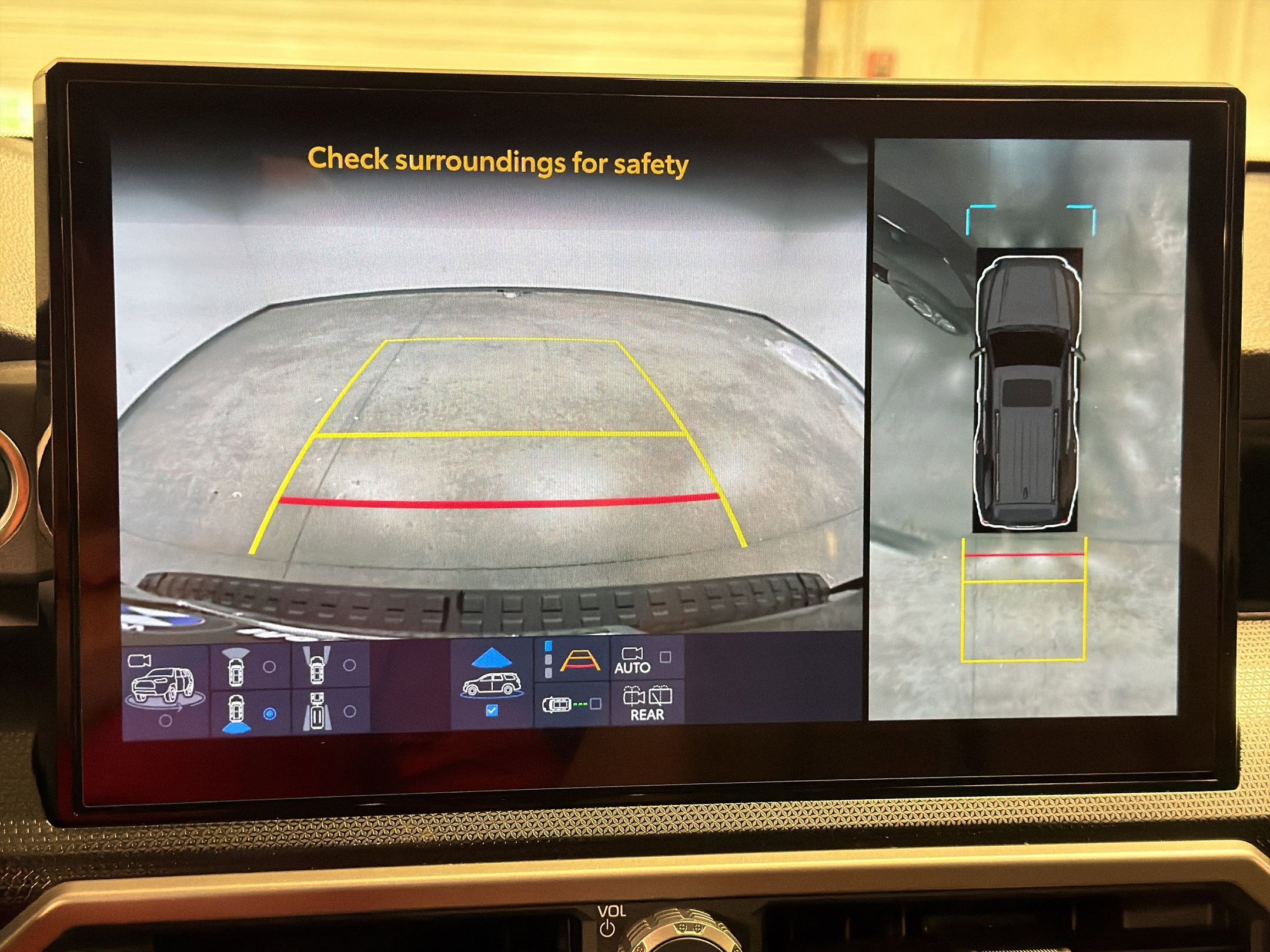 Used 2025 Toyota 4Runner Limited image 25