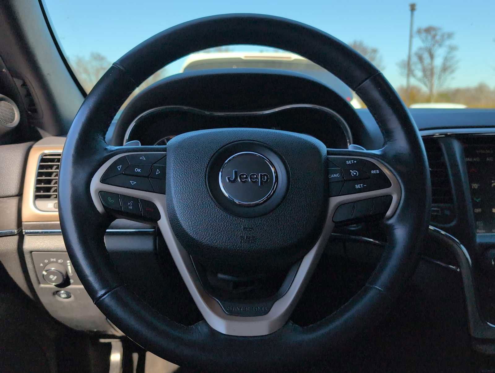 Used 2015 Jeep Grand Cherokee Limited image 22