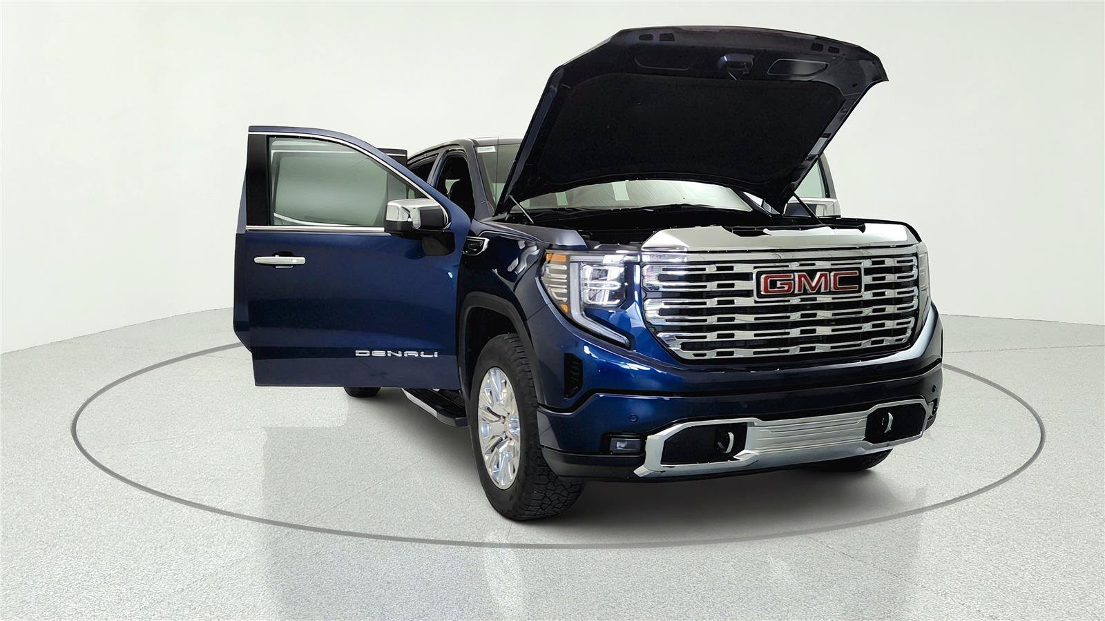 Used 2023 GMC Sierra 1500 Denali AWD/4WD image 9