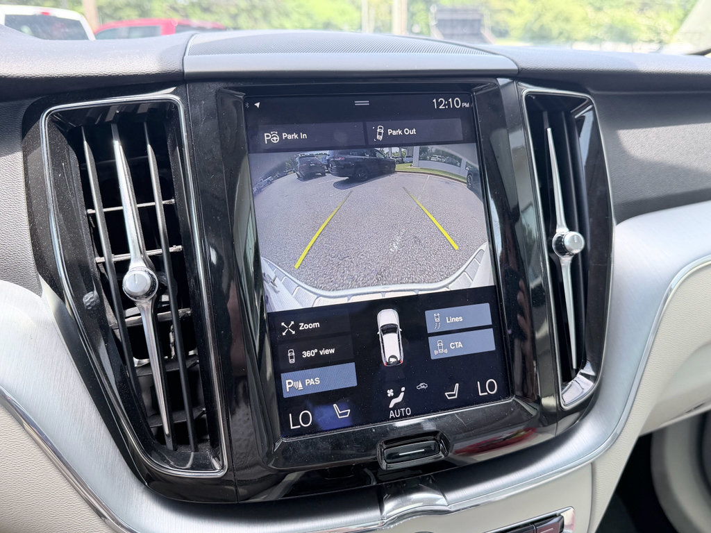 Used 2018 Volvo XC60 T6 Momentum w/ Convenience Package AWD/4WD image 18