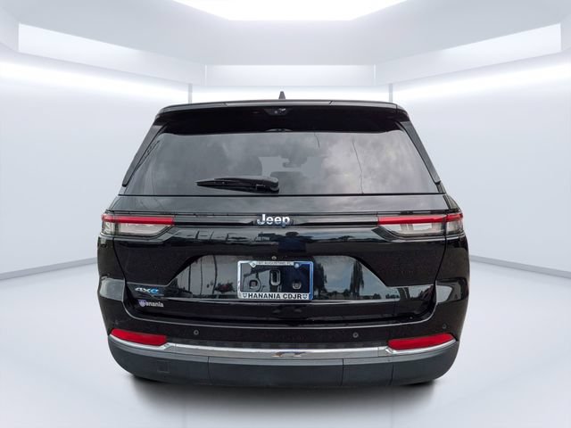Used 2022 Jeep Grand Cherokee Limited 4xe w/ Luxury Tech Group II AWD/4WD image 4