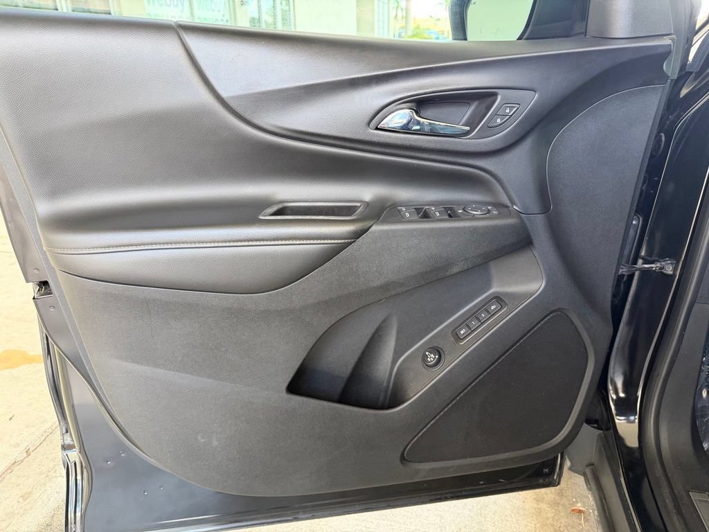 Used 2020 Chevrolet Equinox Premier w/ Premier Redline Edition FWD image 36