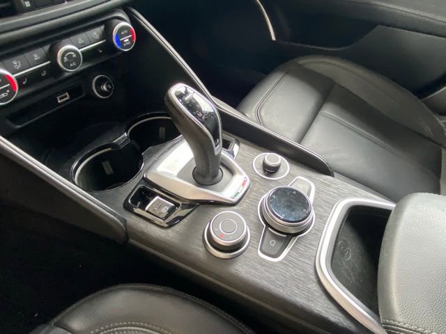 Used 2022 Alfa Romeo Giulia Sprint image 24