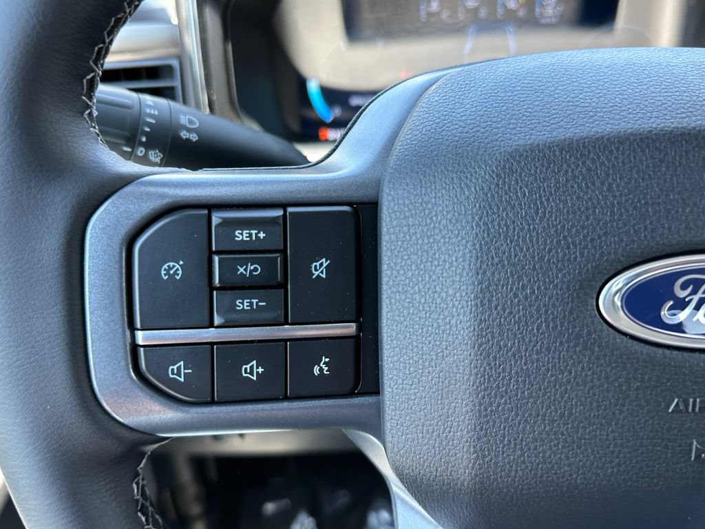 New 2026 Ford F250 Lariat w/ FX4 Off-Road Package AWD/4WD image 23