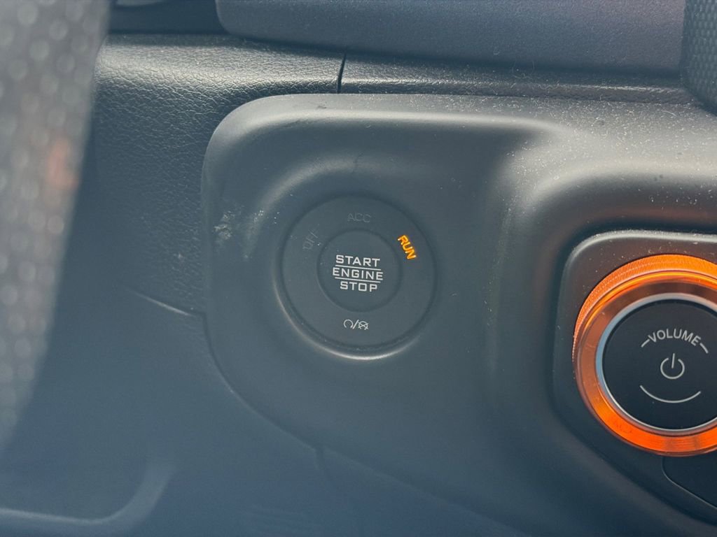 Used 2021 Jeep Gladiator Mojave w/ LED Lighting Group image 28