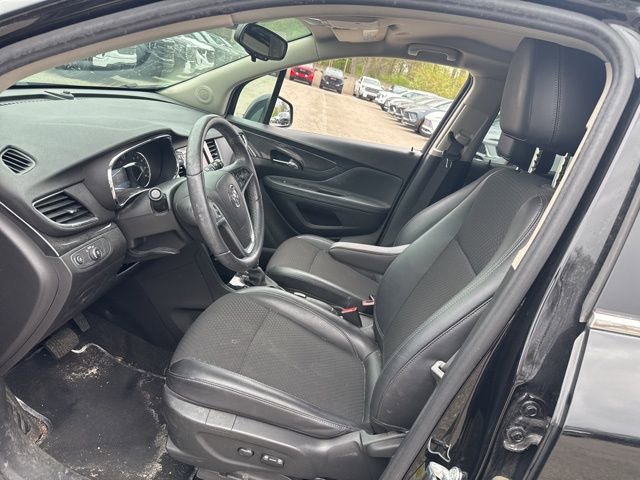 Certified 2022 Buick Encore Preferred w/ Safety Package AWD/4WD image 11