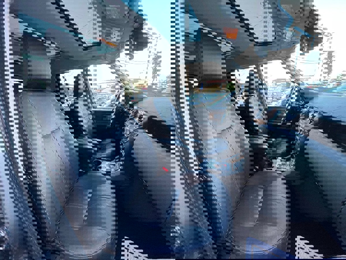 Used 2016 Land Rover LR4 HSE Silver Edition image 13