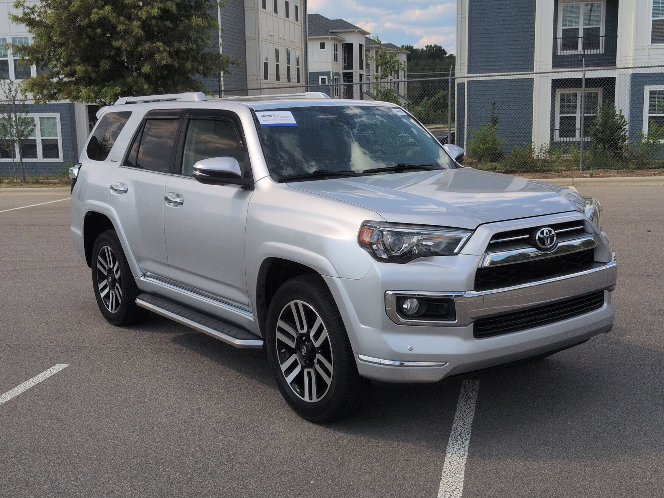 Used 2020 Toyota 4Runner Limited AWD/4WD image 2