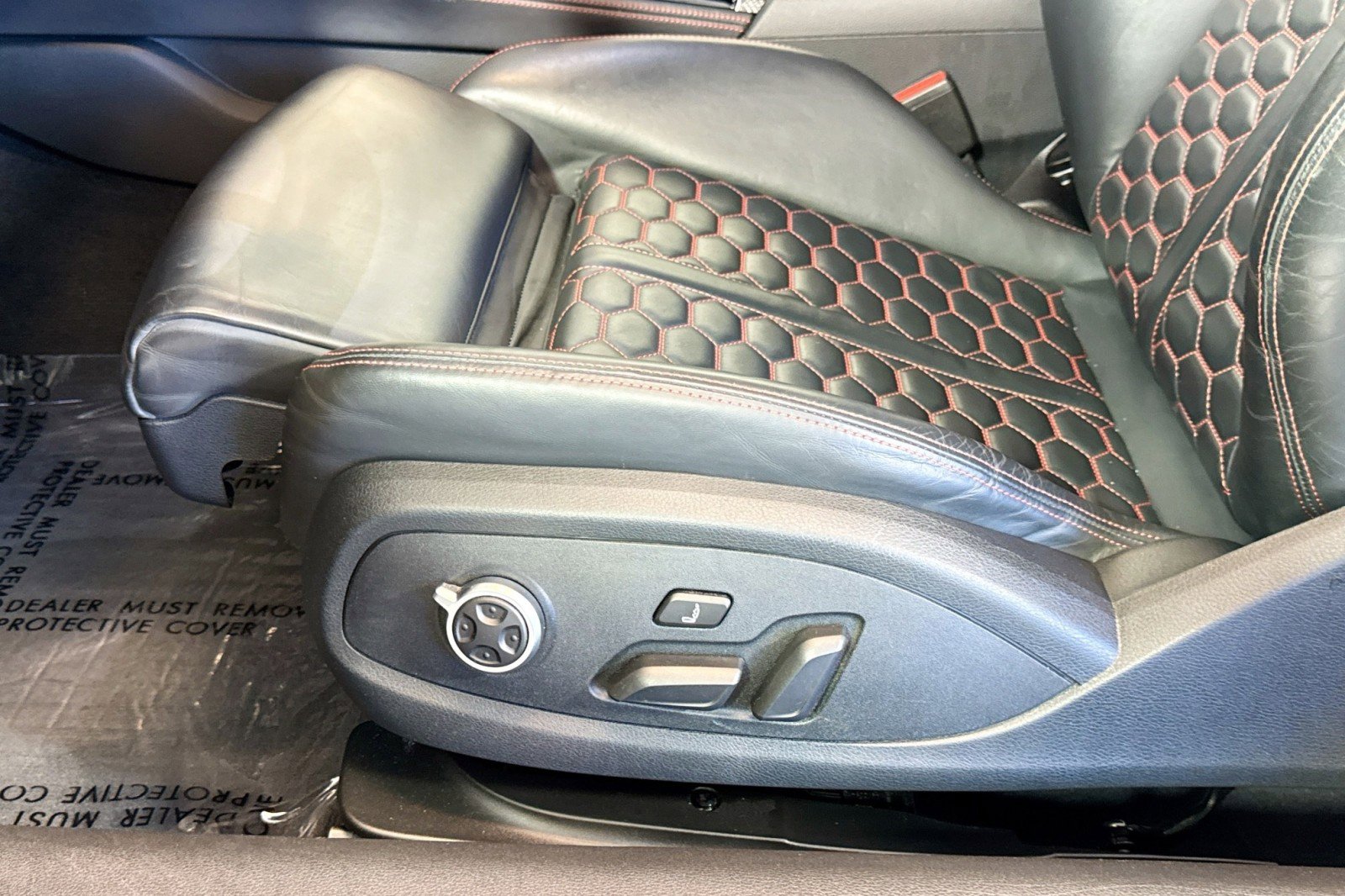Used 2022 Audi RS 5 w/ Black Optic Carbon Package image 18