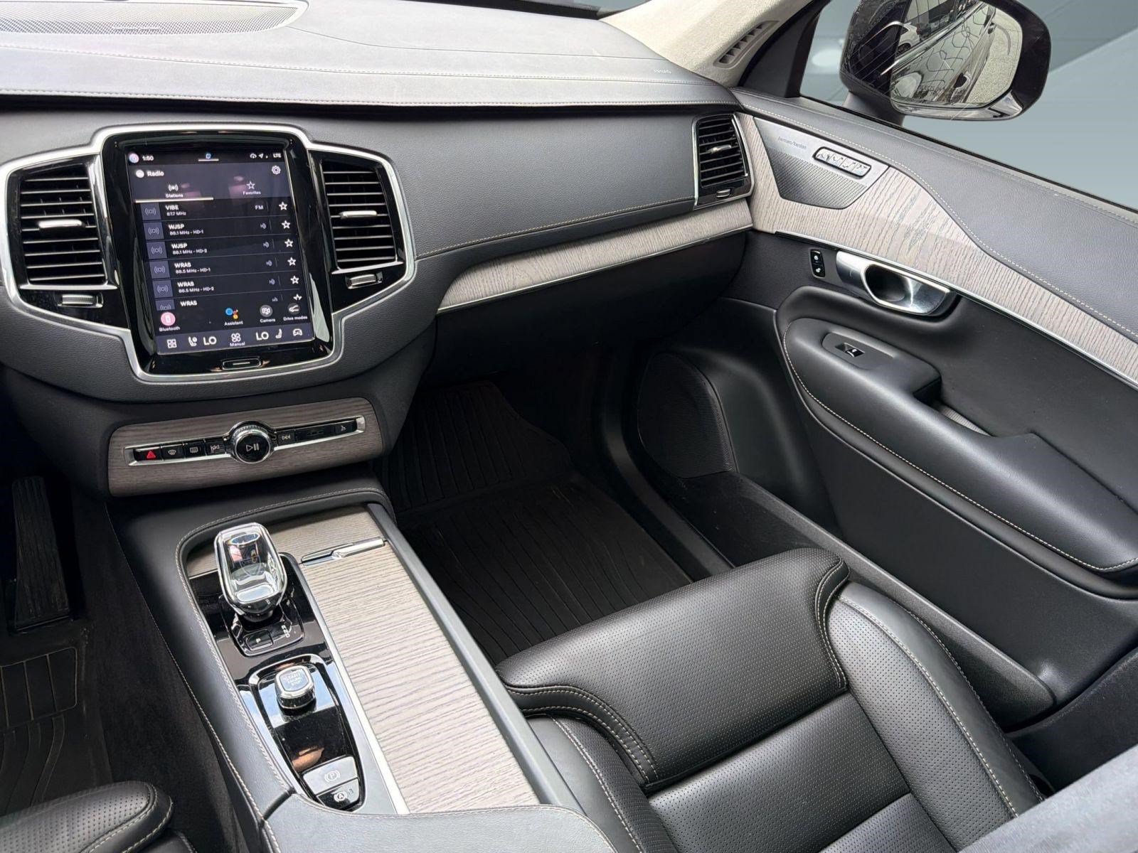 Certified 2023 Volvo XC90 T8 Ultimate AWD/4WD image 26