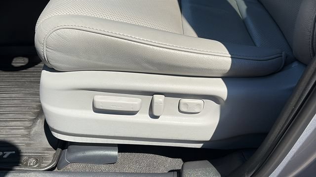 Used 2023 Honda Passport EX-L image 10