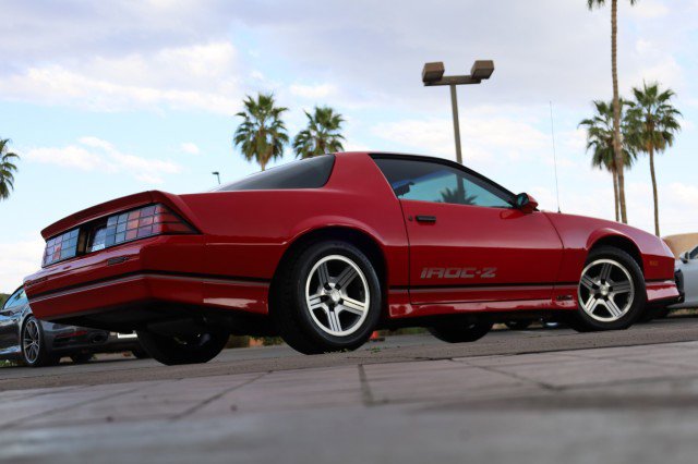 Used 1990 Chevrolet Camaro IROC-Z RWD image 19