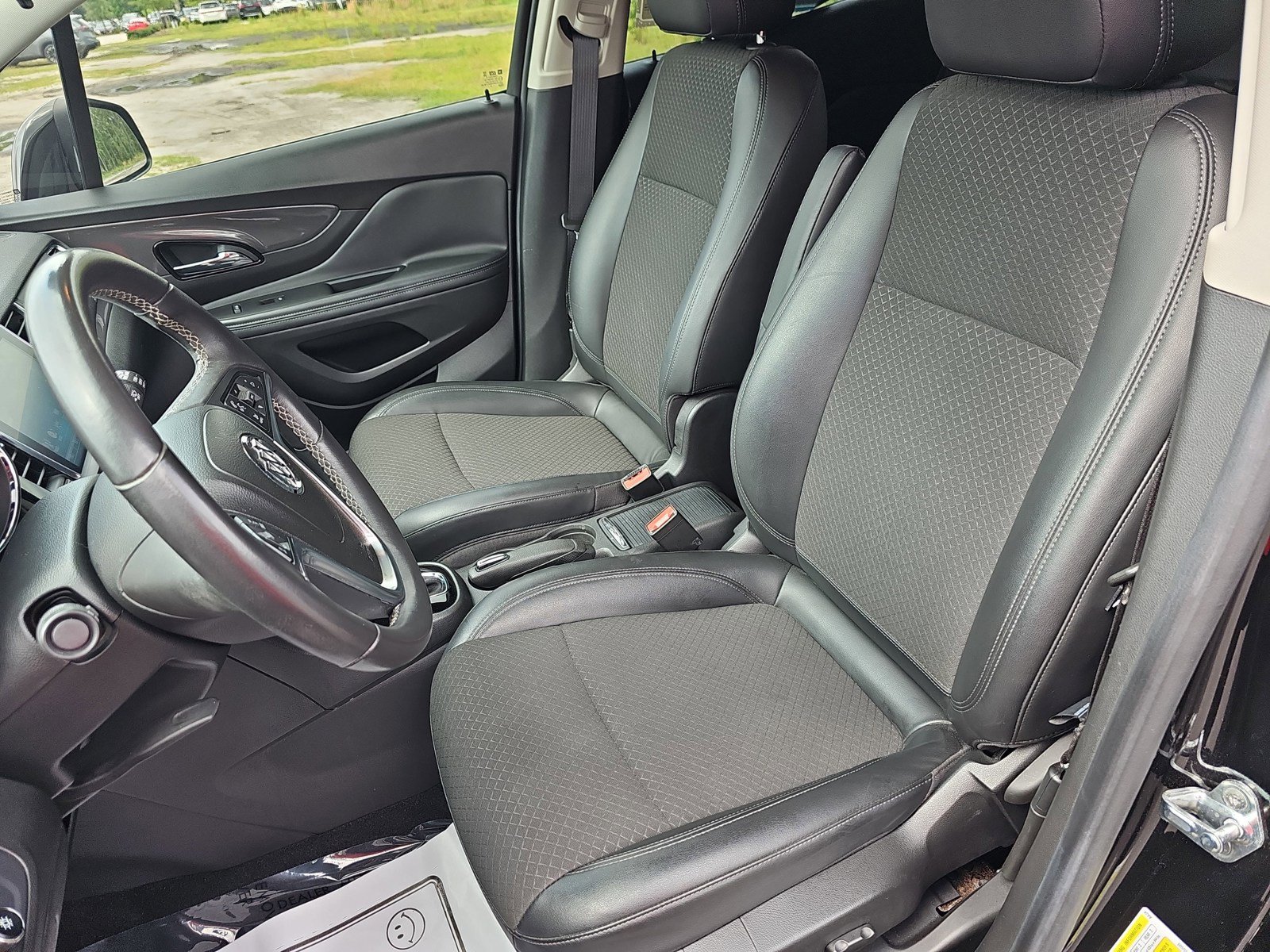 Used 2020 Buick Encore Preferred w/ Safety Package FWD image 16
