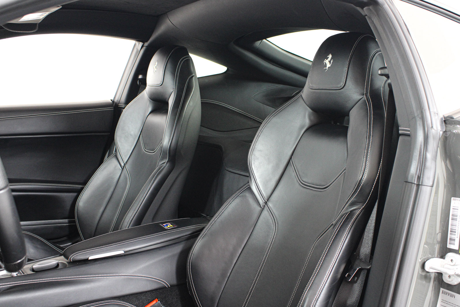 Used 2015 Ferrari F12 Berlinetta RWD image 37
