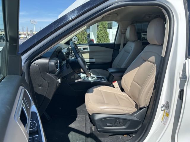 Used 2022 Ford Explorer XLT w/ Equipment Group 202A image 20