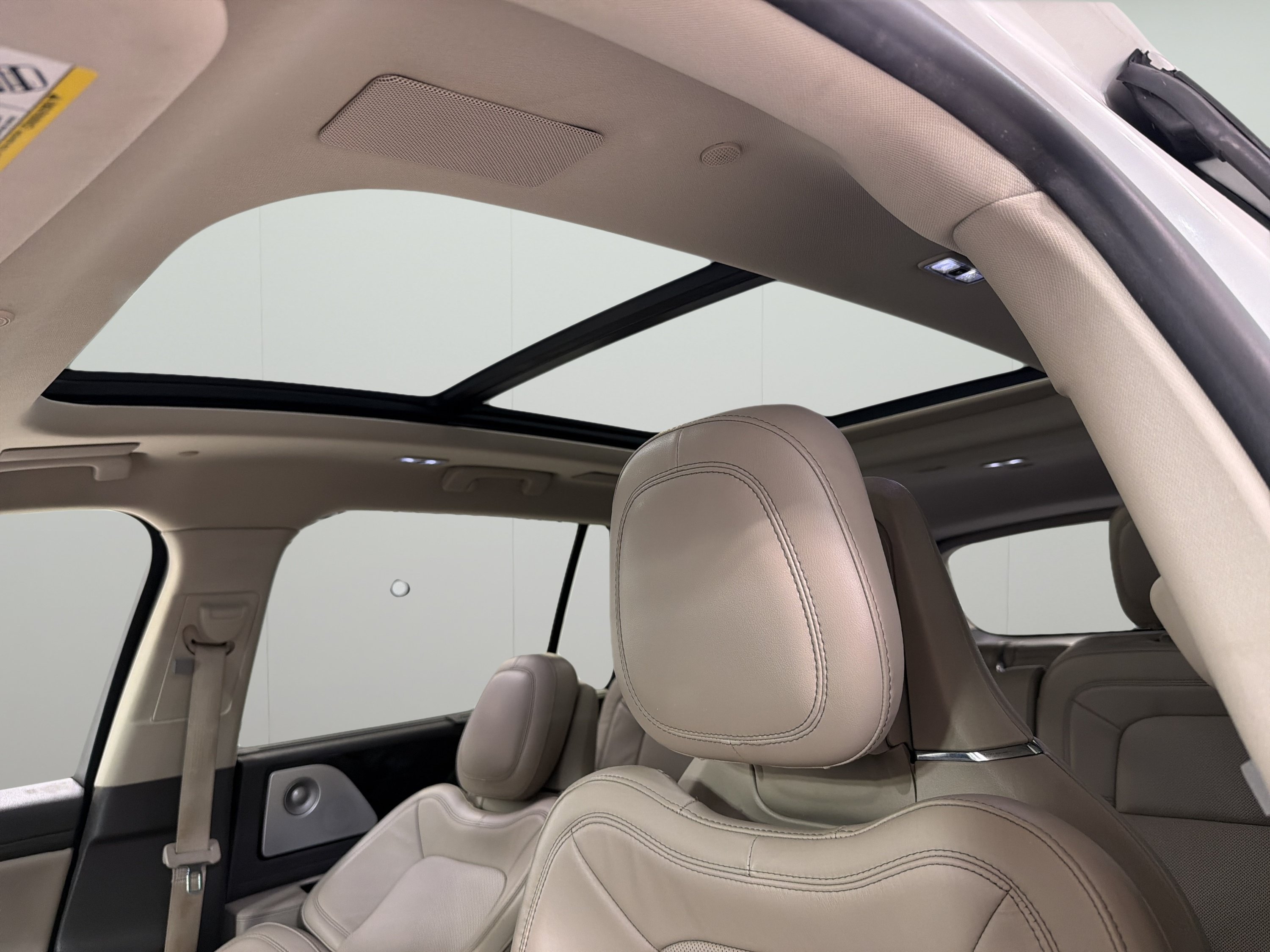 Used 2020 Lincoln Aviator Reserve w/ Equipment Group 202A AWD/4WD image 10