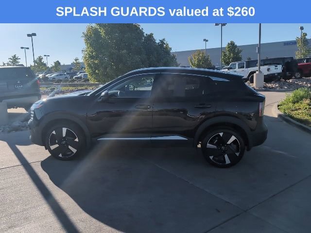 Used 2025 Nissan Kicks SR AWD/4WD image 4
