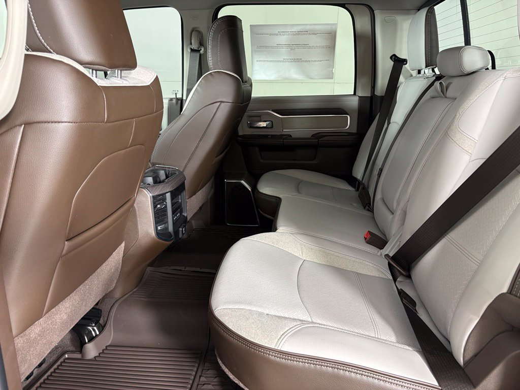 New 2027 RAM 3500 Laramie AWD/4WD image 39