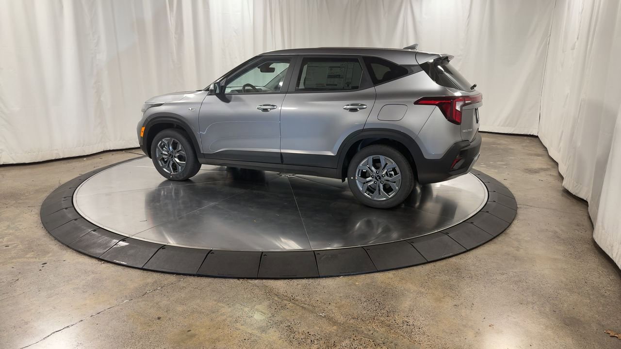New 2026 Kia Seltos LX image 6