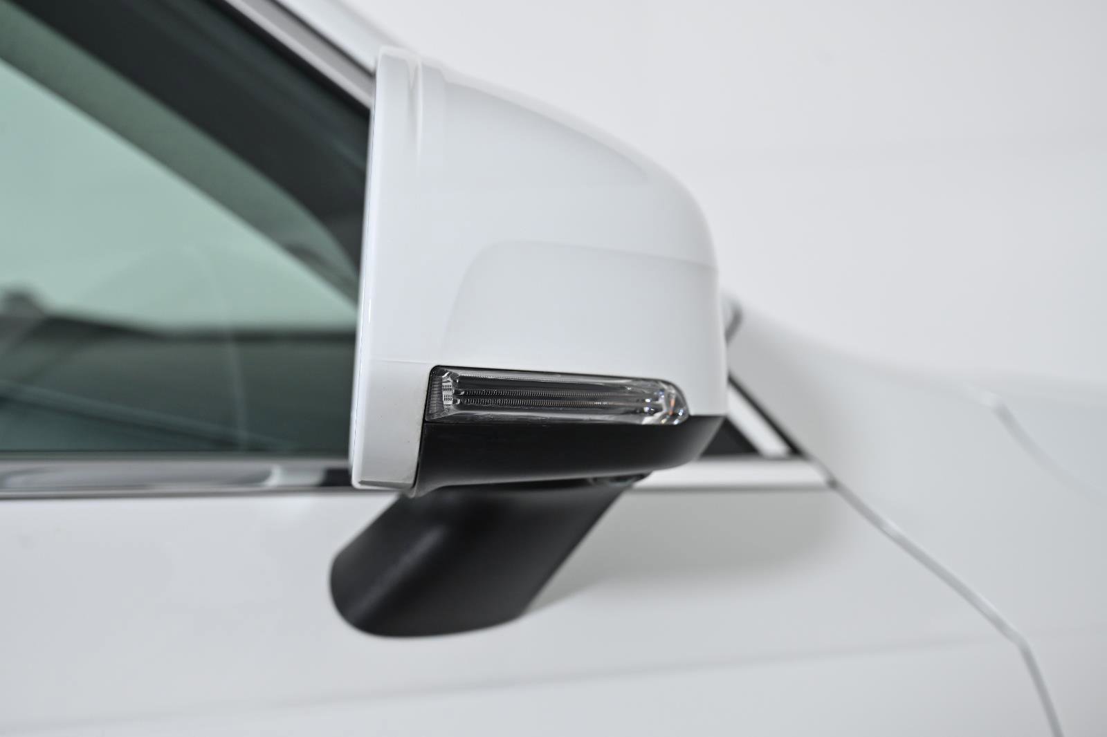 Used 2022 Volvo XC90 T5 Momentum w/ Advanced Package image 9