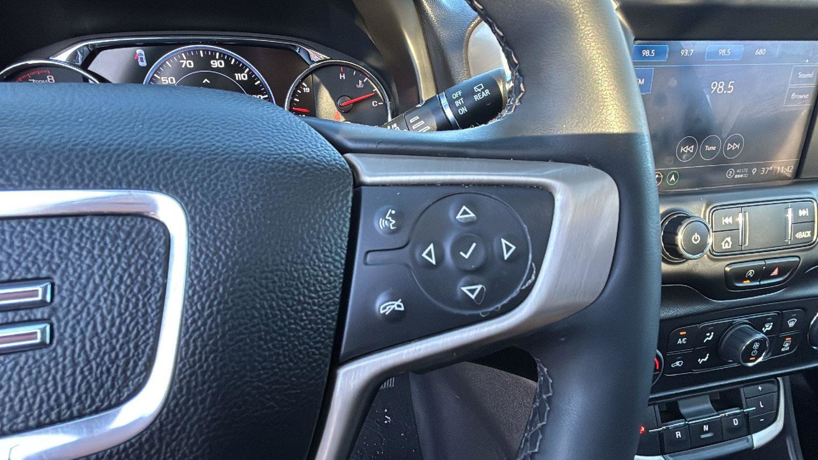 Used 2023 GMC Terrain Denali image 16