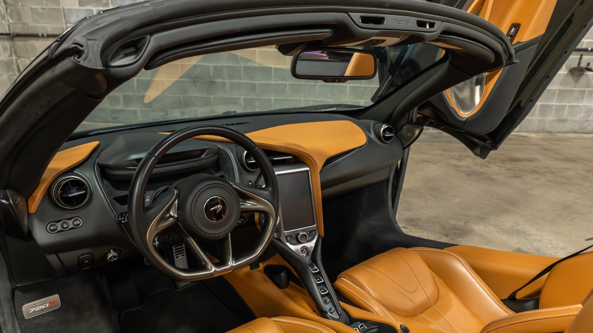 Used 2020 McLaren 720S Spider image 41