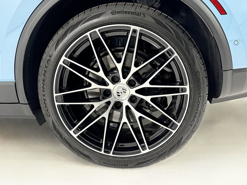 New 2026 Porsche Macan Electric image 34