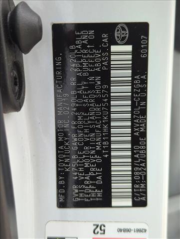Used 2019 Toyota Camry XLE FWD image 25