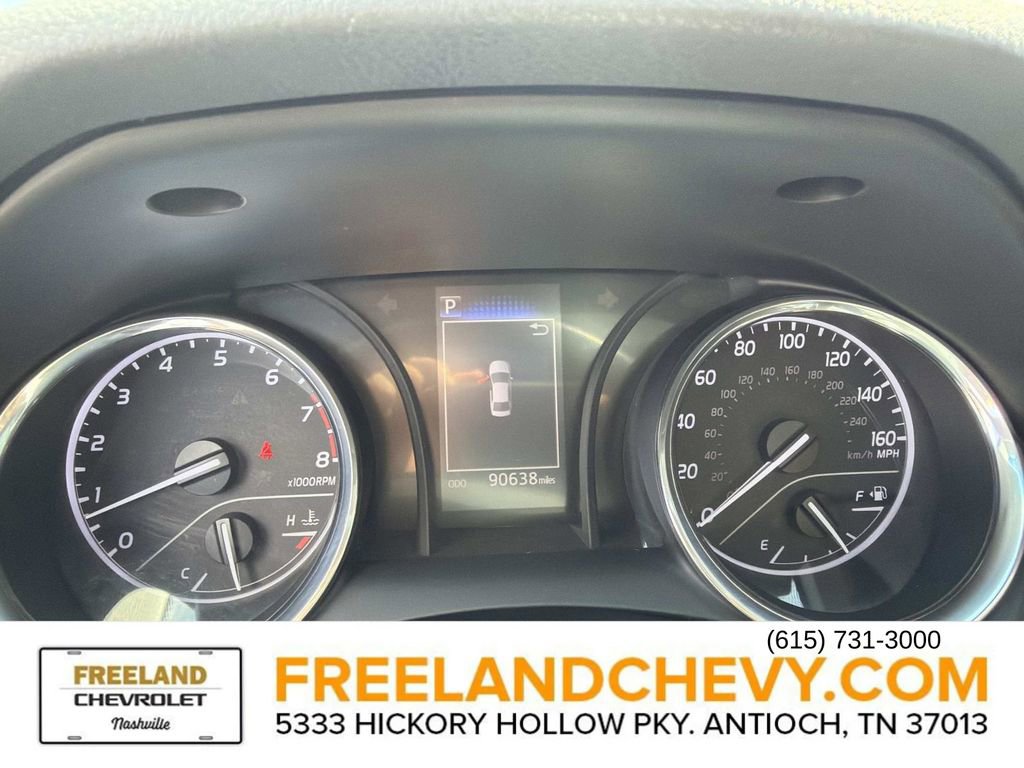 Used 2020 Toyota Camry SE image 31