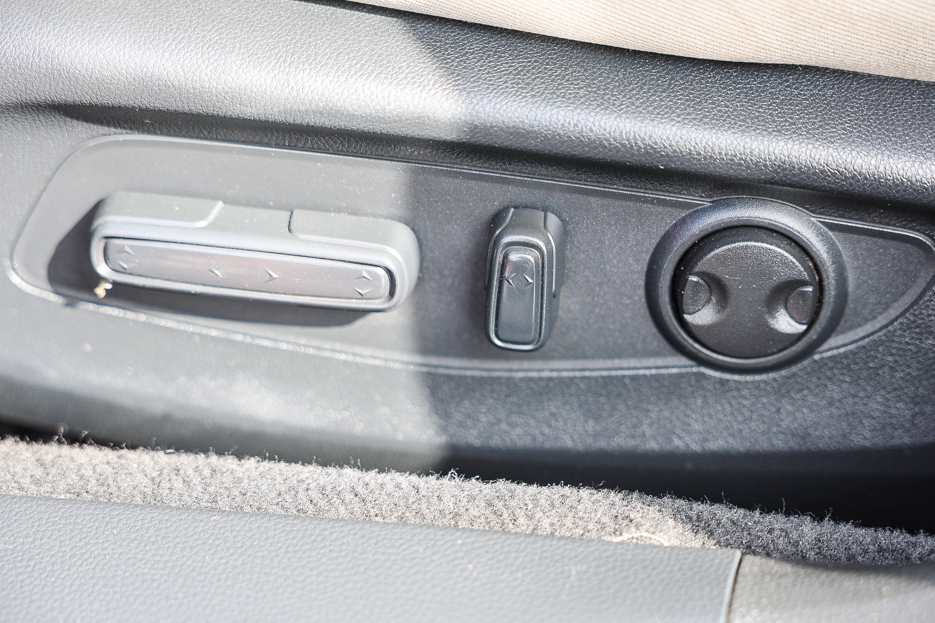 Certified 2023 Honda Accord EX image 12