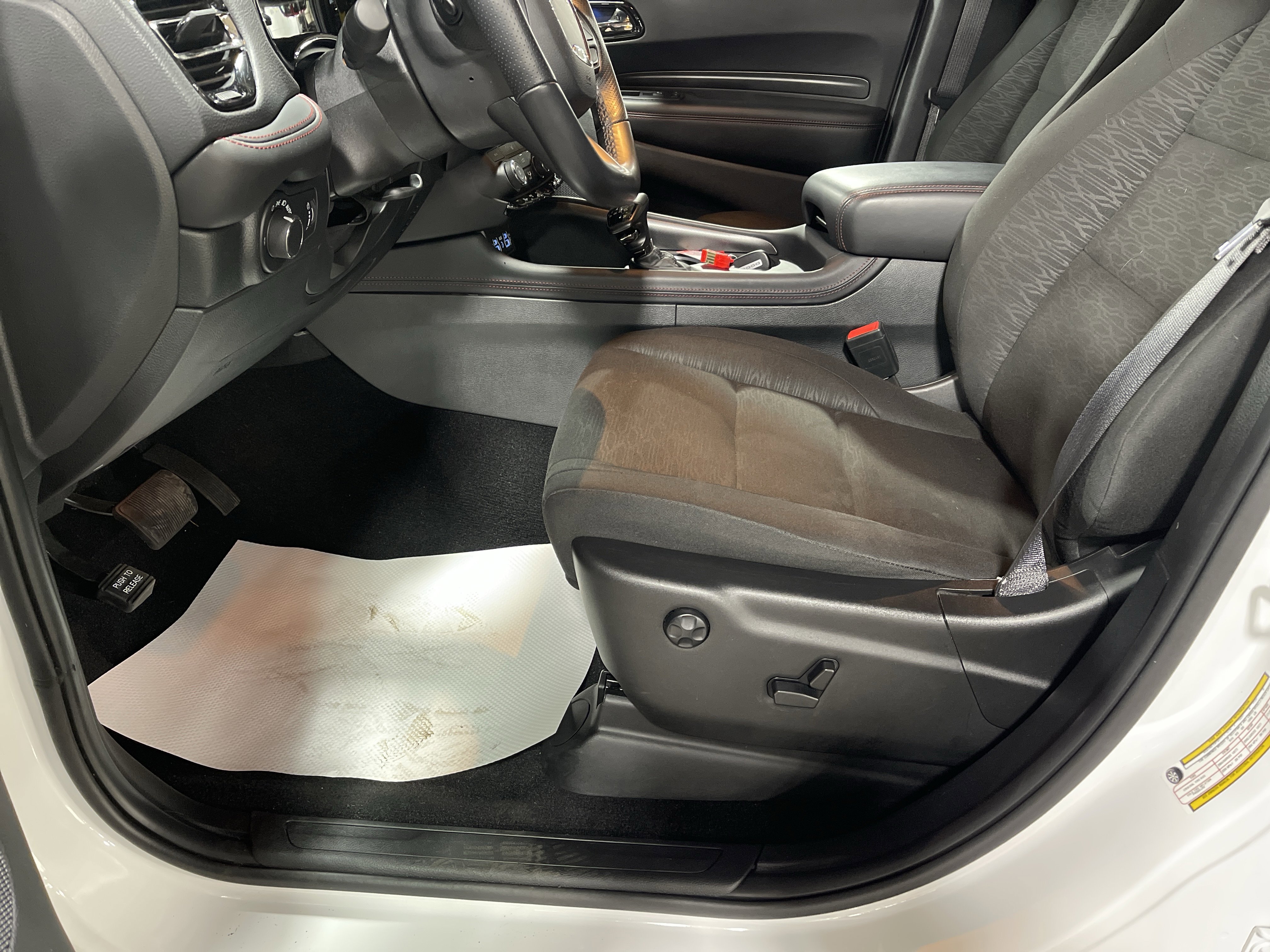 Used 2024 Dodge Durango GT image 9