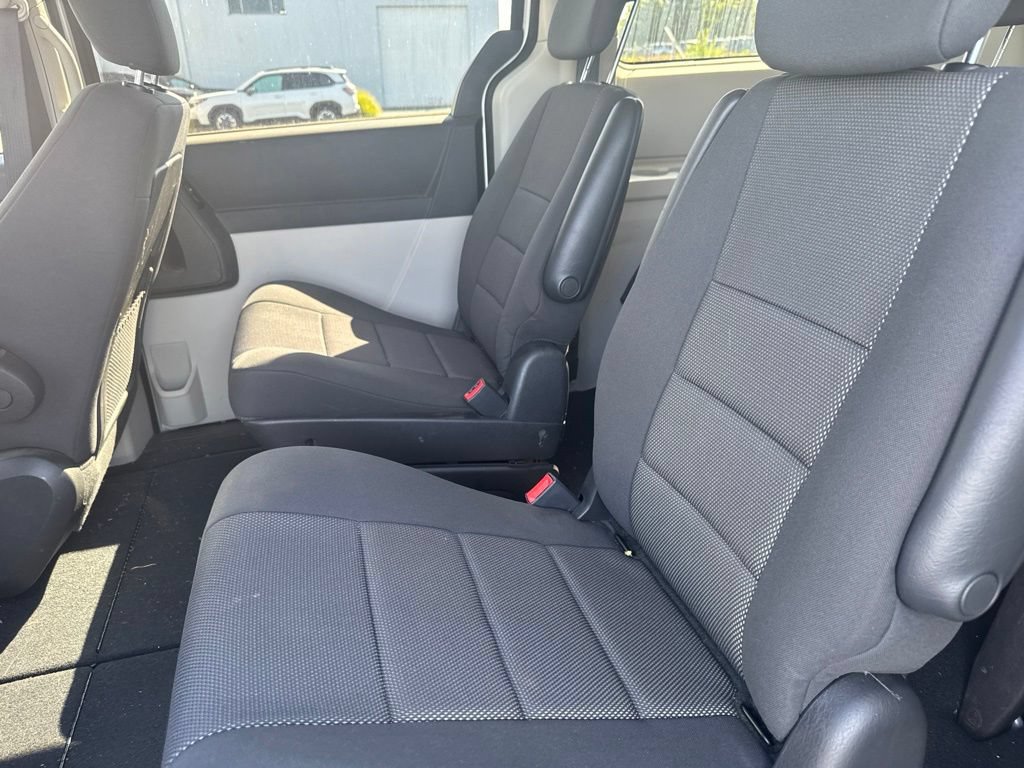 Used 2009 Dodge Grand Caravan SE FWD image 4