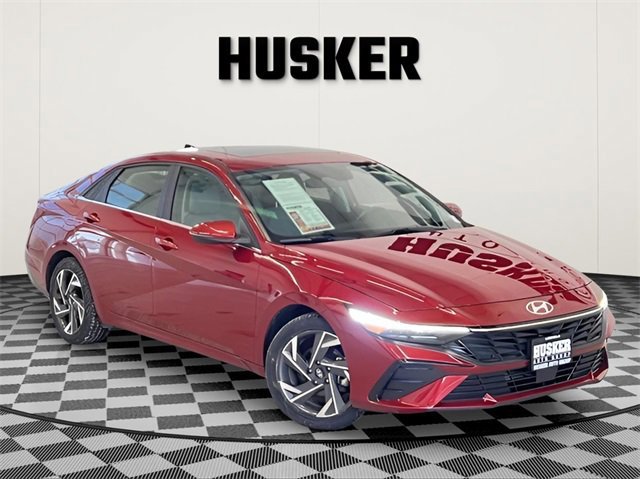 Used 2025 Hyundai Elantra Limited