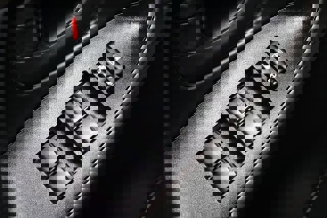 Used 2011 Toyota RAV4 LE w/ Upgrade Value Pkg image 9