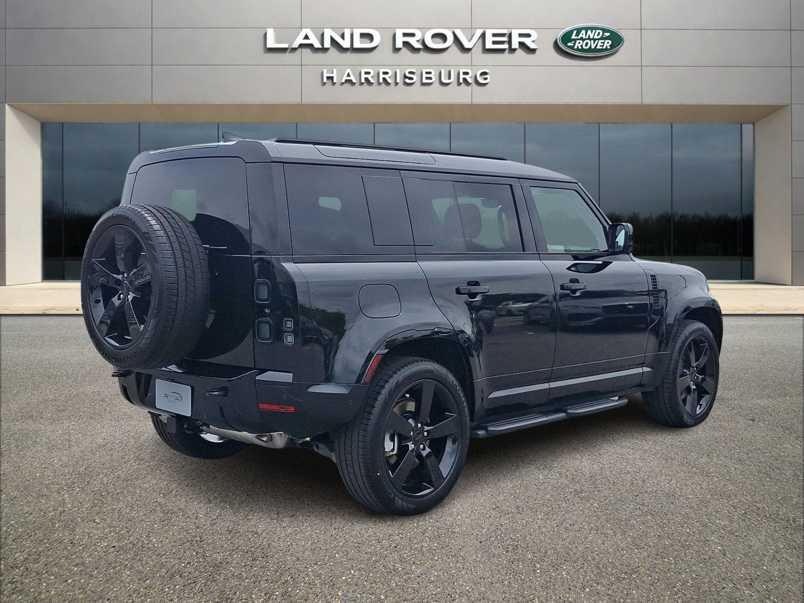 Used 2026 Land Rover Defender 110 X-Dynamic SE AWD/4WD image 5