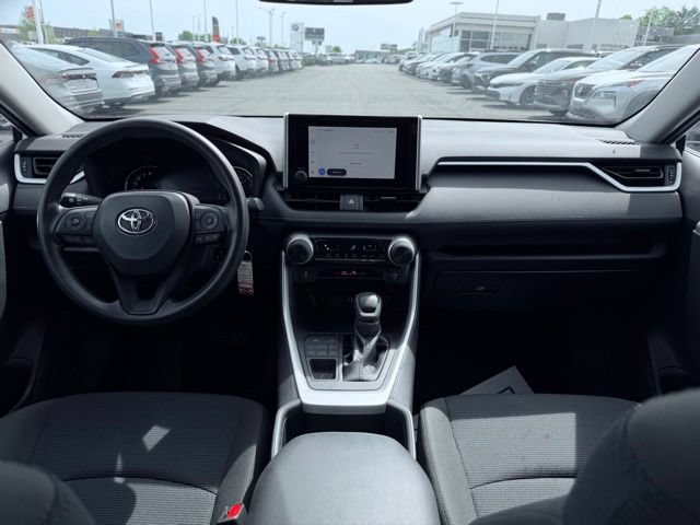 Used 2023 Toyota RAV4 LE AWD/4WD image 23
