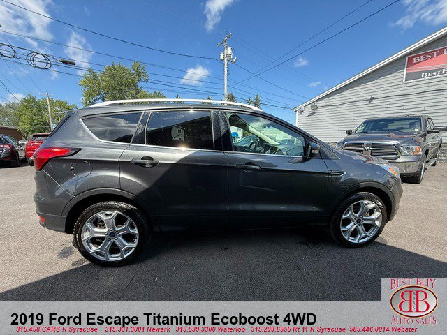 Used 2019 Ford Escape Titanium AWD/4WD image 2