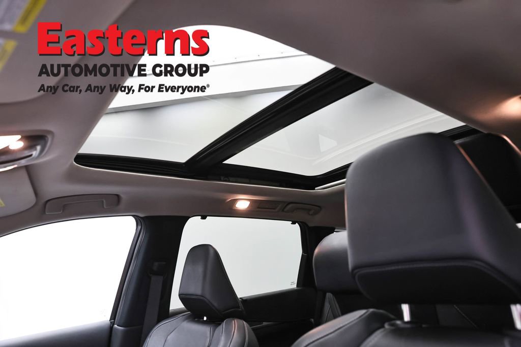Used 2022 INFINITI QX60 Luxe w/ Vision Package AWD/4WD image 38